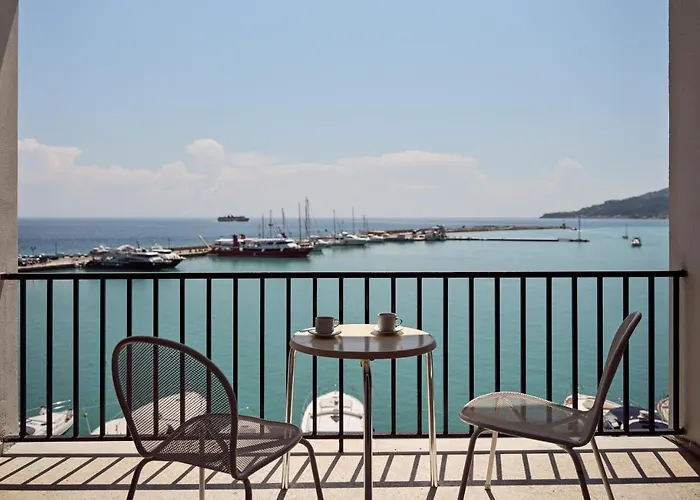 Strada Marina Hotel